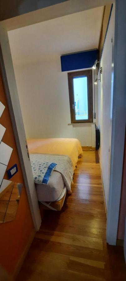 Casamarina Apartment มารีนา ดิ มอนเตมาร์เชียโน ภายนอก รูปภาพ